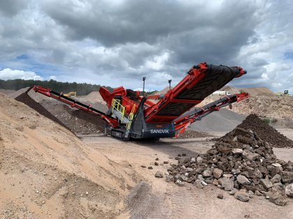 Grobstücksiebanlage QE342 Absiebung Boden